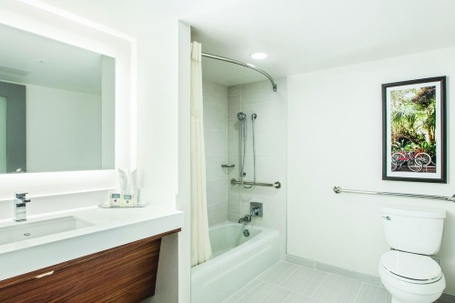 DoubleTree by Hilton Hotel New Orleans badkamer
